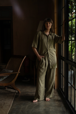 Load image into Gallery viewer, Green Linen Beach Shirt
