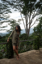 Load image into Gallery viewer, Green Linen Shorts
