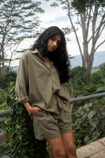 Load image into Gallery viewer, Green Linen Shorts
