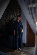 Load image into Gallery viewer, Navy Linen Long Sleeve Shirt
