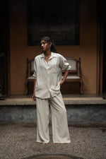 Load image into Gallery viewer, Off White Linen Long Sleeve Shirt

