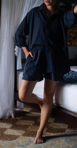 Load image into Gallery viewer, Navy Linen Shorts

